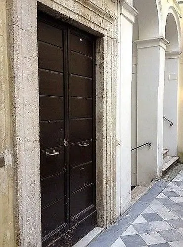 Al Pantheon Con Thomas Mann Oda ve Kahvaltı Roma